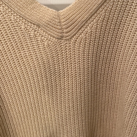 Oversized sweater with tie up detail - Picture 2 of 4